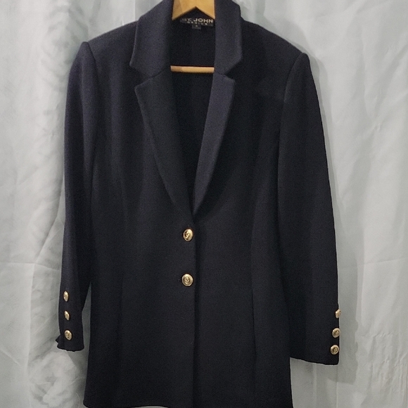 St. John Black and Gold Blazer with Notched Lapel Size 8 - Picture 2 of 12